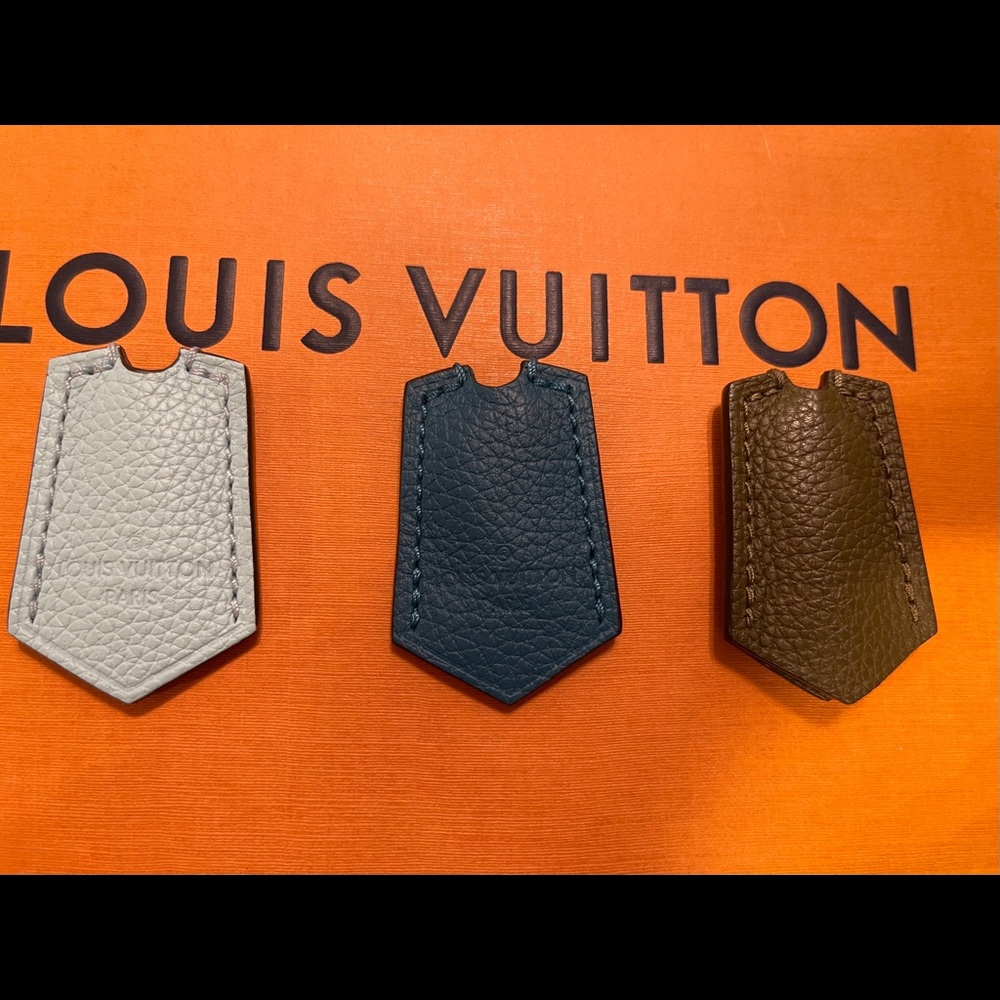 ✨Louis Vuitton Key Protector✨